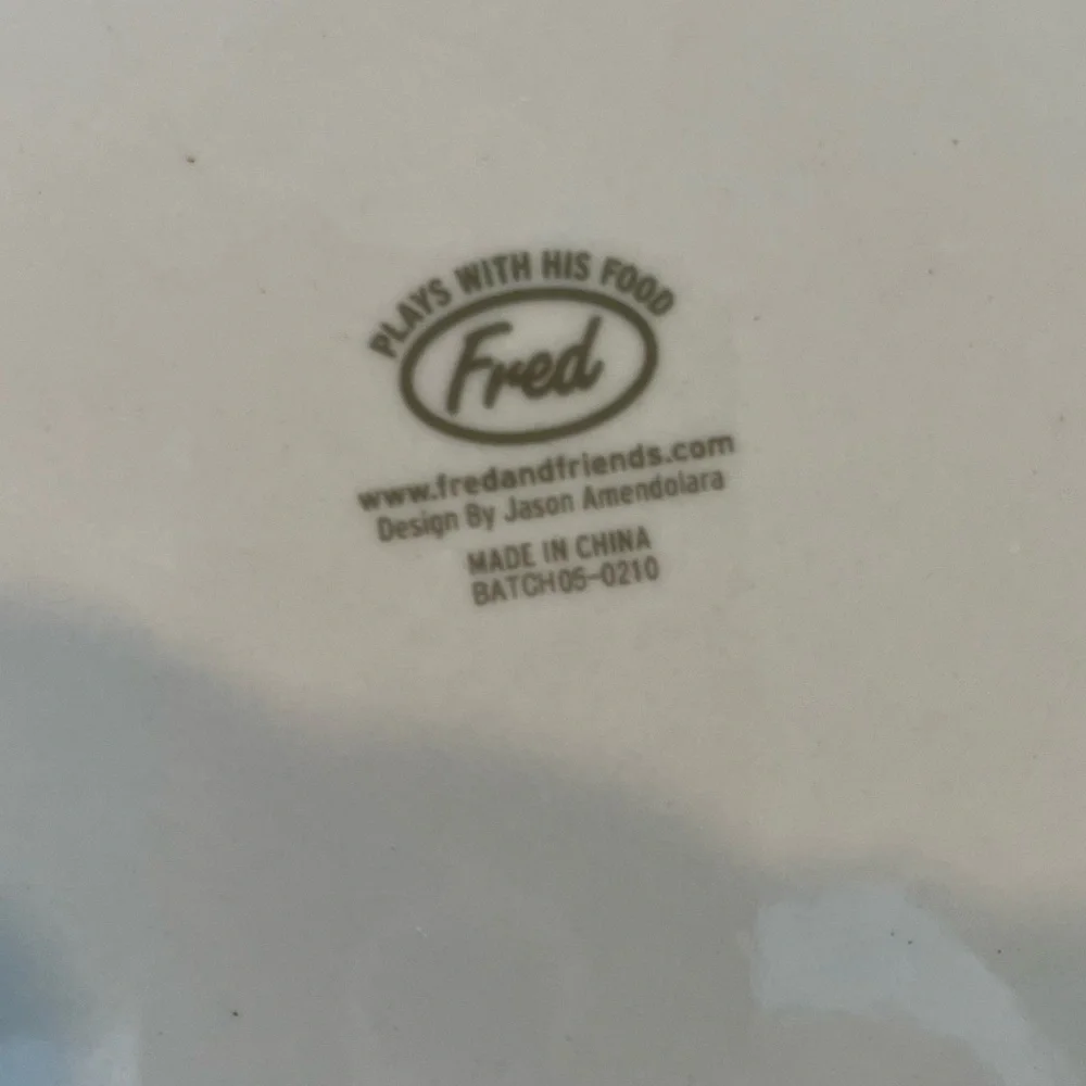 Set of 2: food face ceramic plates